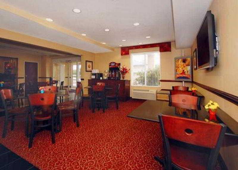 Wingate By Wyndham Kings Bay Naval Base I-95 Hotel Kingsland Exterior photo